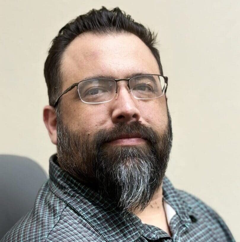 01-04_D Castro Profile Pic_V3_20260507